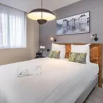 Aparthotel East