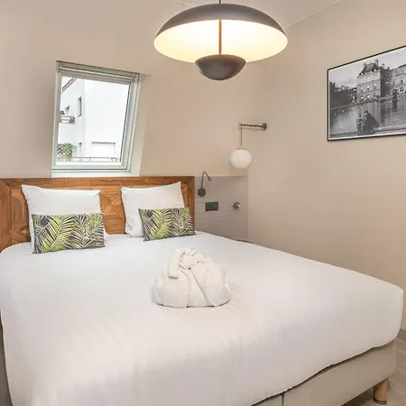 Aparthotel East